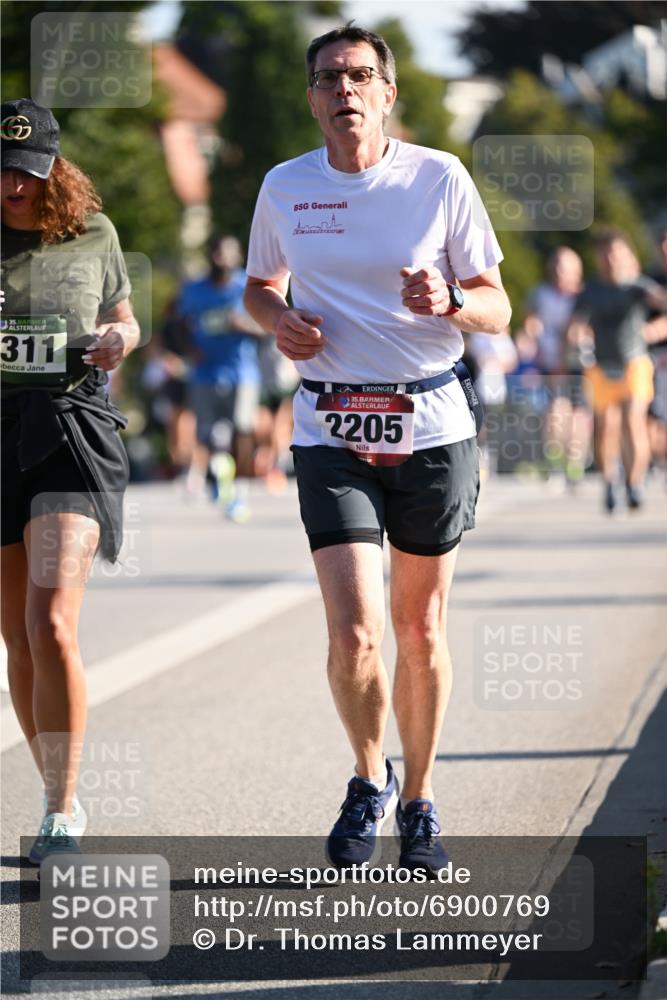 01.09.2024 - BARMER Alsterlauf Dr. Thomas Lammeyer http://msf.ph/oto/6900769 01.09.2024 09:38:12 Laufen 6, 35, 311, 35, 2205 meine-sportfotos.de