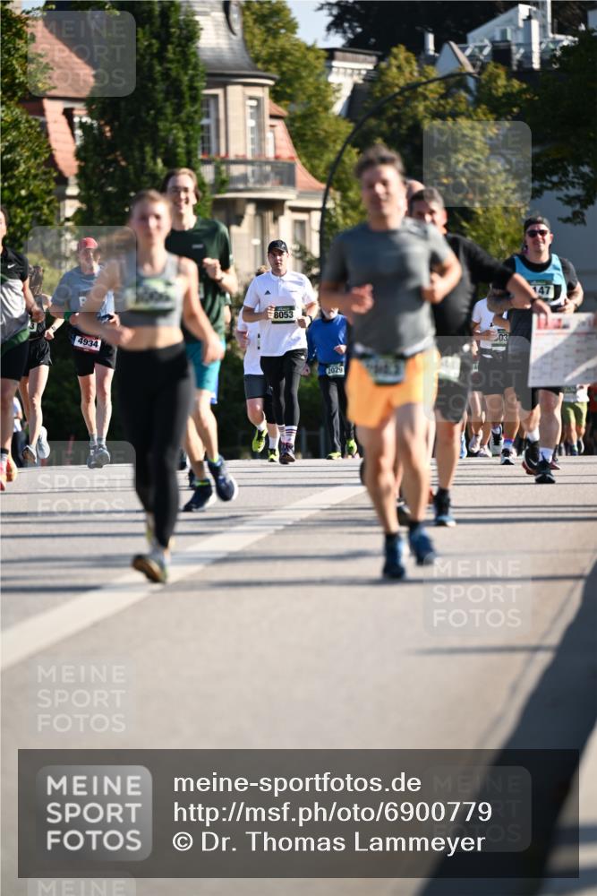 01.09.2024 - BARMER Alsterlauf Dr. Thomas Lammeyer http://msf.ph/oto/6900779 01.09.2024 09:38:15 Laufen 4934, 8053, 2029, 03, 147 meine-sportfotos.de