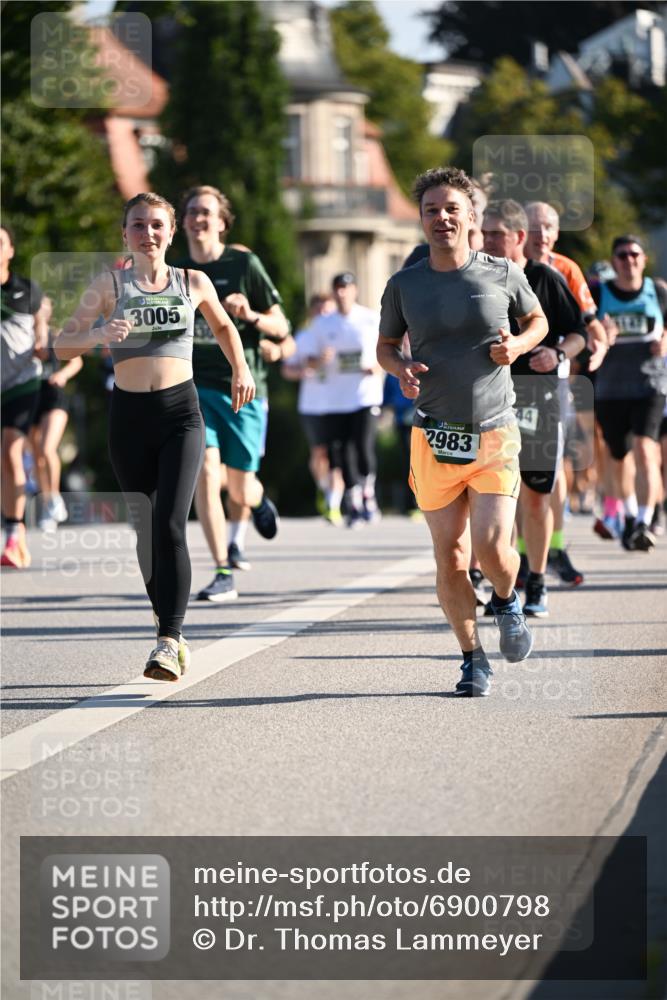 01.09.2024 - BARMER Alsterlauf Dr. Thomas Lammeyer http://msf.ph/oto/6900798 01.09.2024 09:38:16 Laufen 3005, 2983 meine-sportfotos.de