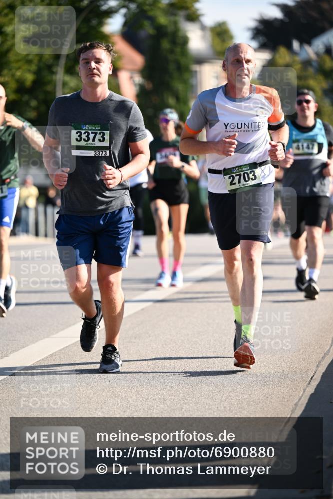 01.09.2024 - BARMER Alsterlauf Dr. Thomas Lammeyer http://msf.ph/oto/6900880 01.09.2024 09:38:19 Laufen 35, 3373, 3373, 2703, 4147 meine-sportfotos.de