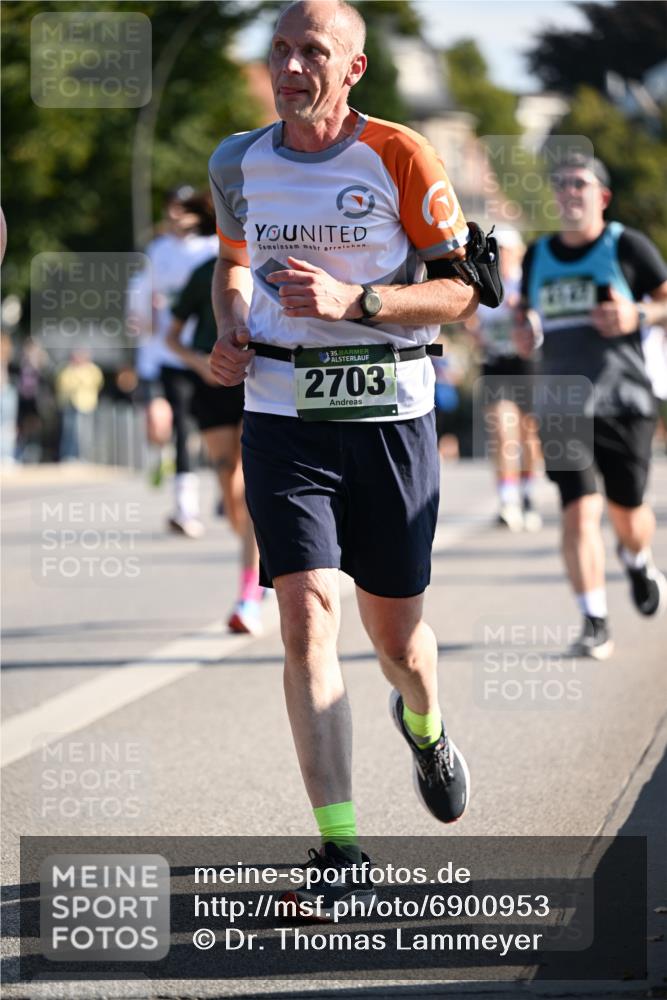 01.09.2024 - BARMER Alsterlauf Dr. Thomas Lammeyer http://msf.ph/oto/6900953 01.09.2024 09:38:21 Laufen 35, 2703 meine-sportfotos.de