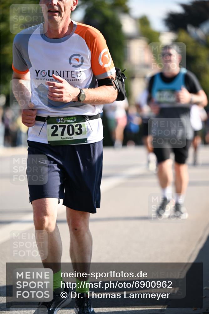01.09.2024 - BARMER Alsterlauf Dr. Thomas Lammeyer http://msf.ph/oto/6900962 01.09.2024 09:38:21 Laufen 35, 2703 meine-sportfotos.de