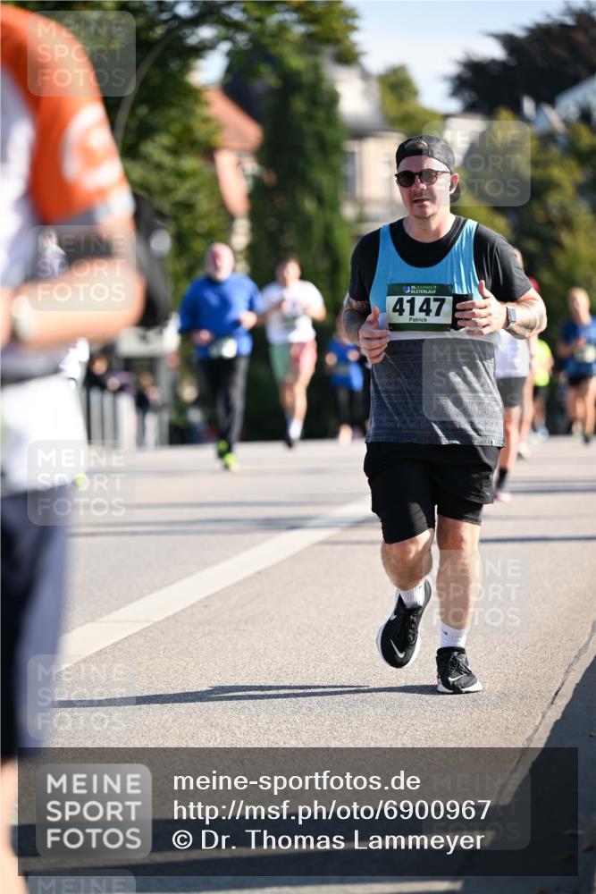 01.09.2024 - BARMER Alsterlauf Dr. Thomas Lammeyer http://msf.ph/oto/6900967 01.09.2024 09:38:22 Laufen 4147 meine-sportfotos.de