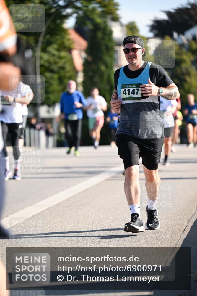 01.09.2024 - BARMER Alsterlauf Dr. Thomas Lammeyer http://msf.ph/oto/6900971 01.09.2024 09:38:22 Laufen 35, 4147 meine-sportfotos.de