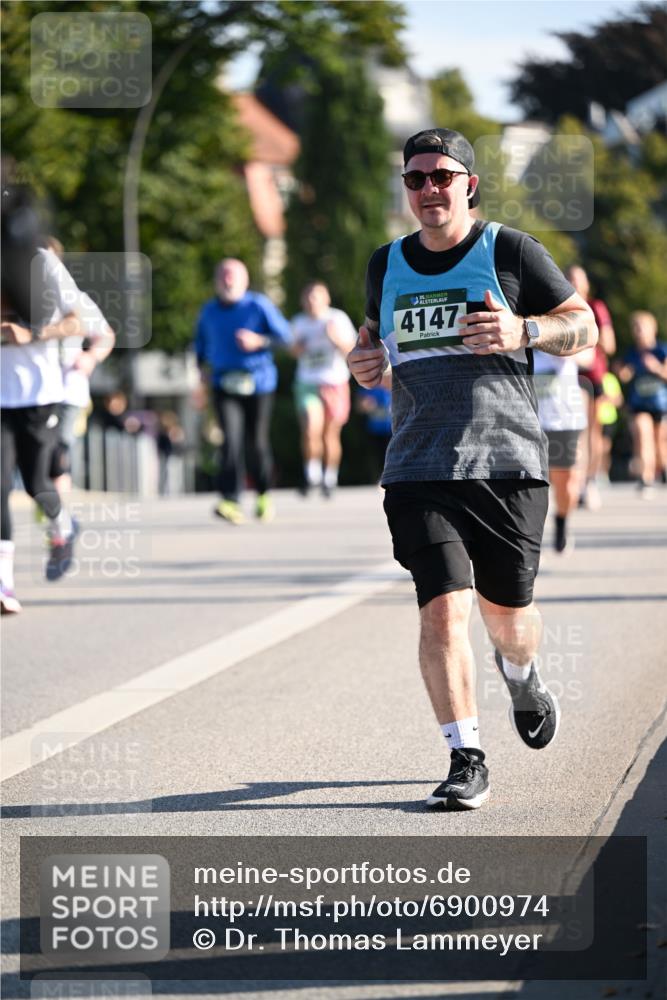 01.09.2024 - BARMER Alsterlauf Dr. Thomas Lammeyer http://msf.ph/oto/6900974 01.09.2024 09:38:22 Laufen 4147 meine-sportfotos.de