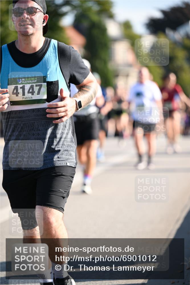01.09.2024 - BARMER Alsterlauf Dr. Thomas Lammeyer http://msf.ph/oto/6901012 01.09.2024 09:38:24 Laufen 35, 4147 meine-sportfotos.de