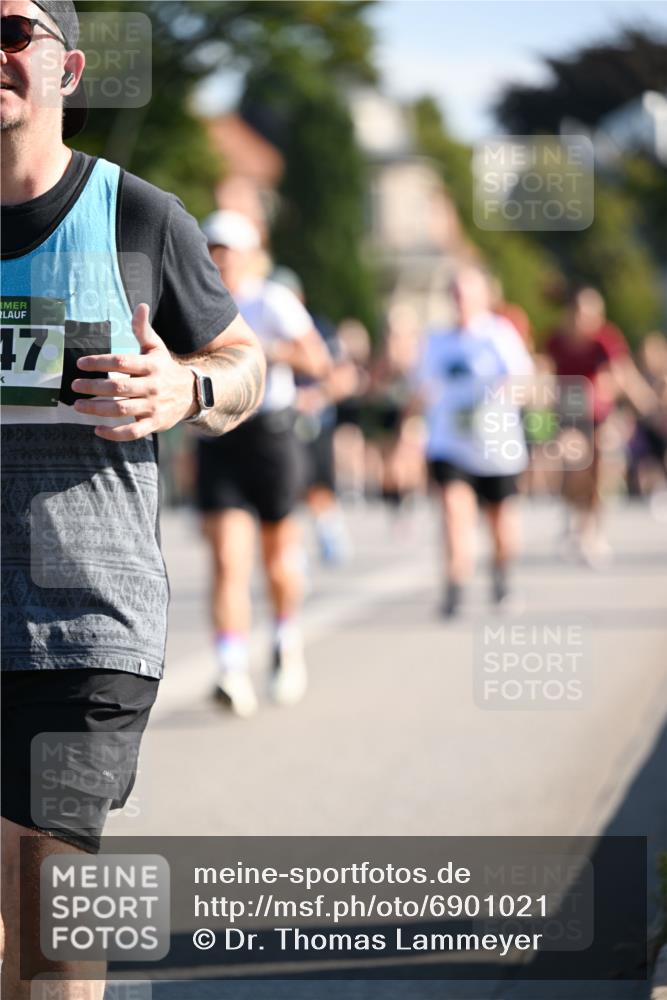 01.09.2024 - BARMER Alsterlauf Dr. Thomas Lammeyer http://msf.ph/oto/6901021 01.09.2024 09:38:24 Laufen 47 meine-sportfotos.de