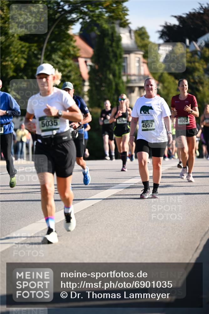 01.09.2024 - BARMER Alsterlauf Dr. Thomas Lammeyer http://msf.ph/oto/6901035 01.09.2024 09:38:25 Laufen 5035, 3297, 4082, 4557 meine-sportfotos.de