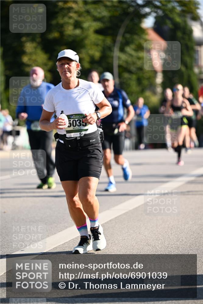 01.09.2024 - BARMER Alsterlauf Dr. Thomas Lammeyer http://msf.ph/oto/6901039 01.09.2024 09:38:26 Laufen 35, 5035 meine-sportfotos.de