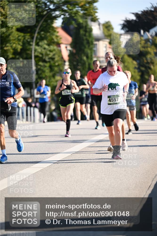 01.09.2024 - BARMER Alsterlauf Dr. Thomas Lammeyer http://msf.ph/oto/6901048 01.09.2024 09:38:26 Laufen 3297, 4557 meine-sportfotos.de