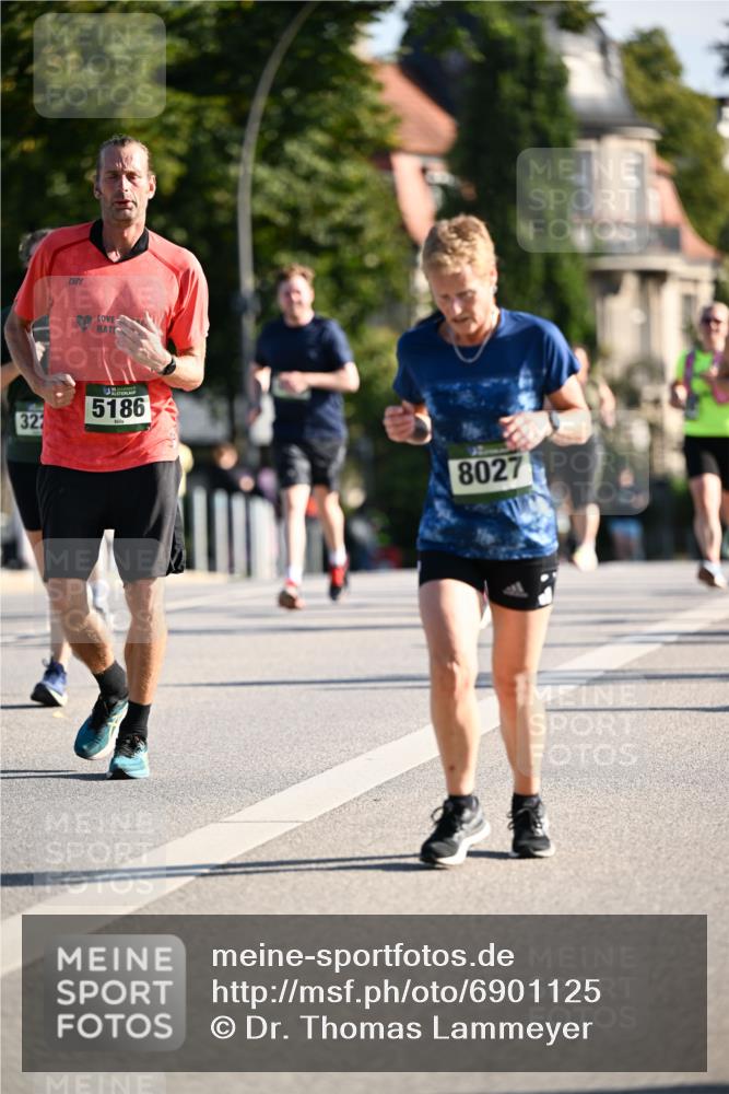 01.09.2024 - BARMER Alsterlauf Dr. Thomas Lammeyer http://msf.ph/oto/6901125 01.09.2024 09:38:30 Laufen 322, 5186, 8027 meine-sportfotos.de