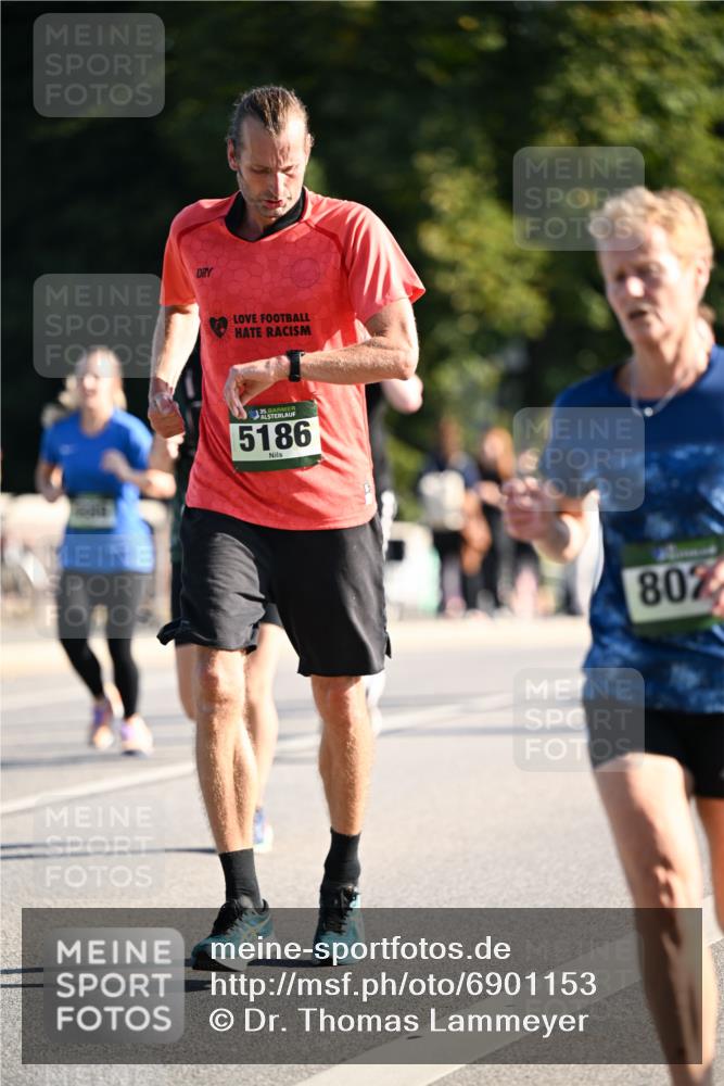 01.09.2024 - BARMER Alsterlauf Dr. Thomas Lammeyer http://msf.ph/oto/6901153 01.09.2024 09:38:32 Laufen 135, 5186, 80 meine-sportfotos.de