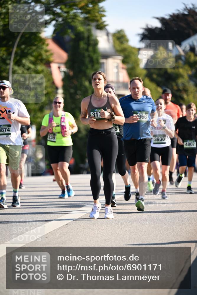 01.09.2024 - BARMER Alsterlauf Dr. Thomas Lammeyer http://msf.ph/oto/6901171 01.09.2024 09:38:33 Laufen 3874, 3874, 317, 966, 3930, 4807 meine-sportfotos.de