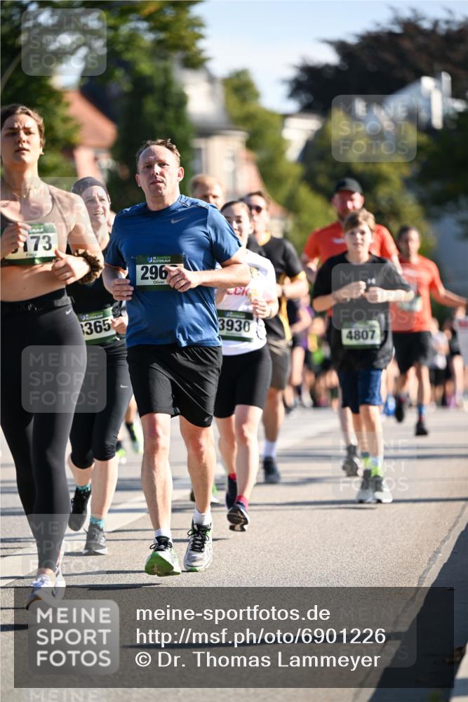 01.09.2024 - BARMER Alsterlauf Dr. Thomas Lammeyer http://msf.ph/oto/6901226 01.09.2024 09:38:35 Laufen 173, 365, 35, 296, 3930, 4807 meine-sportfotos.de