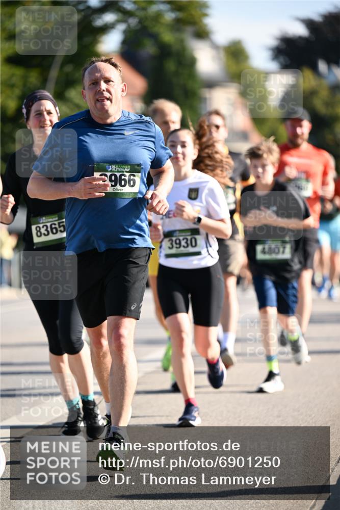 01.09.2024 - BARMER Alsterlauf Dr. Thomas Lammeyer http://msf.ph/oto/6901250 01.09.2024 09:38:36 Laufen 8365, 35, 2966, 3930, 4807 meine-sportfotos.de