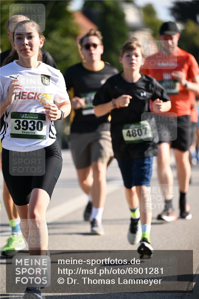 01.09.2024 - BARMER Alsterlauf Dr. Thomas Lammeyer http://msf.ph/oto/6901281 01.09.2024 09:38:38 Laufen 24, 35, 3930, 4807 meine-sportfotos.de