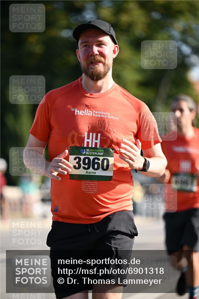 01.09.2024 - BARMER Alsterlauf Dr. Thomas Lammeyer http://msf.ph/oto/6901318 01.09.2024 09:38:41 Laufen 30, 35, 3960 meine-sportfotos.de