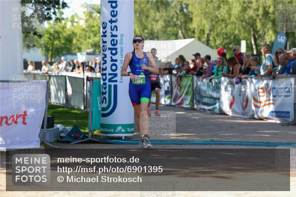 01.09.2024 - 17. Tribühne Triathlon Michael Strokosch http://msf.ph/oto/6901395 01.09.2024 10:59:18 Ziel 163, 169, 304 meine-sportfotos.de