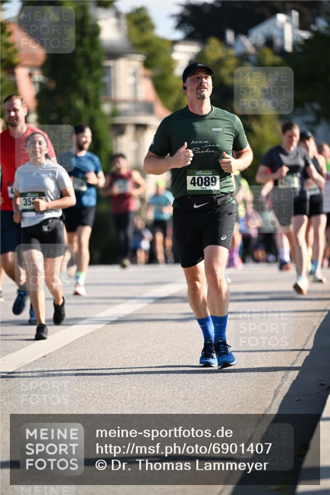 01.09.2024 - BARMER Alsterlauf Dr. Thomas Lammeyer http://msf.ph/oto/6901407 01.09.2024 09:38:45 Laufen 35, 4089 meine-sportfotos.de