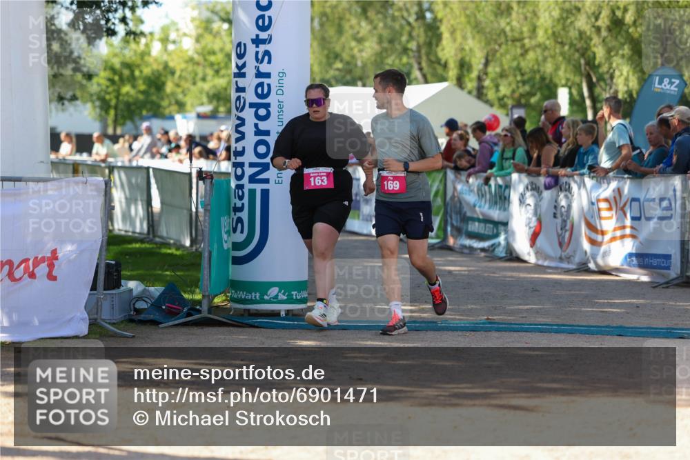 01.09.2024 - 17. Tribühne Triathlon Michael Strokosch http://msf.ph/oto/6901471 01.09.2024 10:59:22 Ziel 163, 169, 304 meine-sportfotos.de