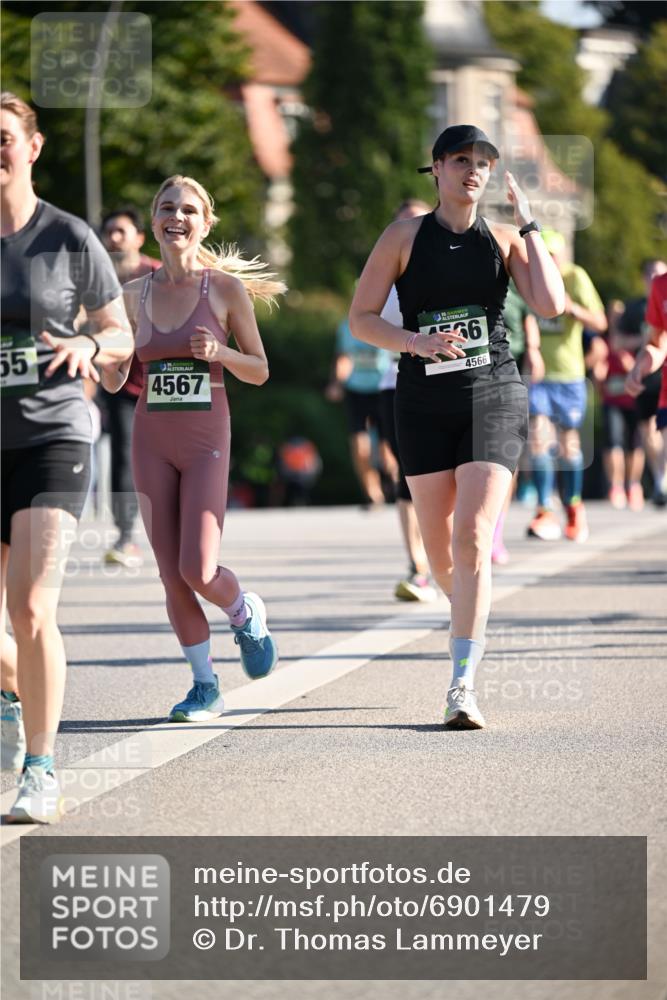 01.09.2024 - BARMER Alsterlauf Dr. Thomas Lammeyer http://msf.ph/oto/6901479 01.09.2024 09:38:49 Laufen 55, 35, 4567, 135, 66, 4566 meine-sportfotos.de