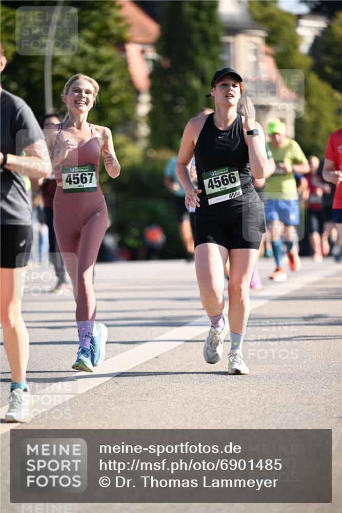 01.09.2024 - BARMER Alsterlauf Dr. Thomas Lammeyer http://msf.ph/oto/6901485 01.09.2024 09:38:50 Laufen 4567, 35, 4566, 4566 meine-sportfotos.de