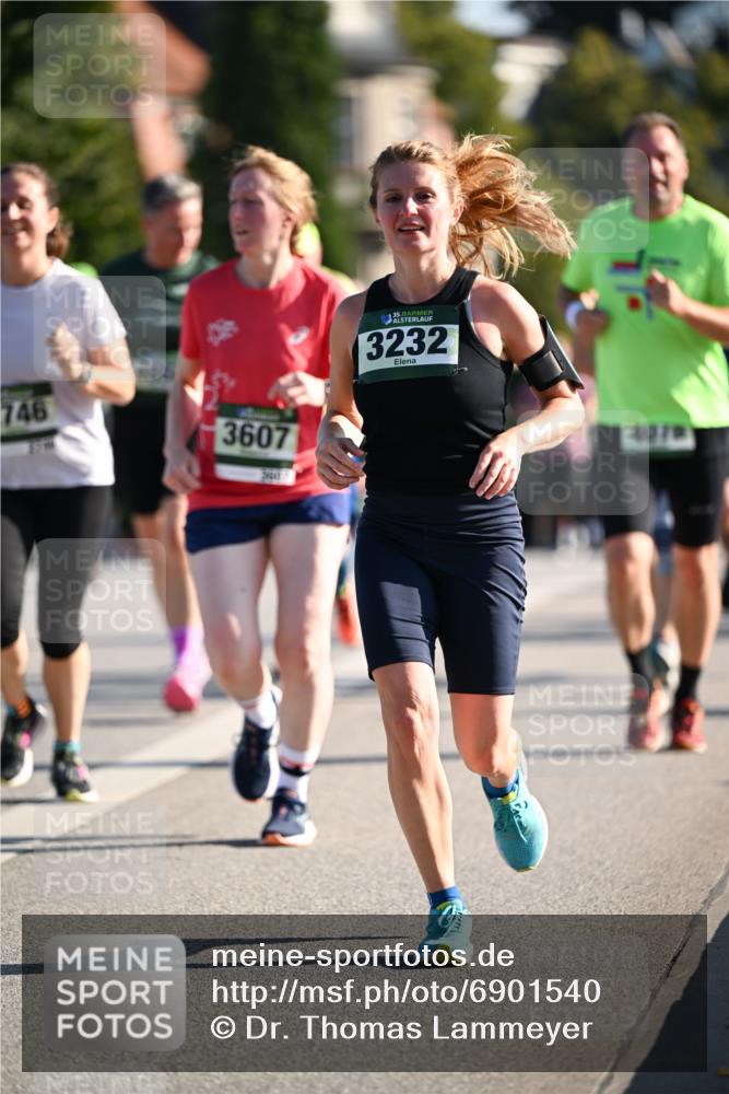 01.09.2024 - BARMER Alsterlauf Dr. Thomas Lammeyer http://msf.ph/oto/6901540 01.09.2024 09:38:52 Laufen 746, 3607, 35, 3232, 4079 meine-sportfotos.de