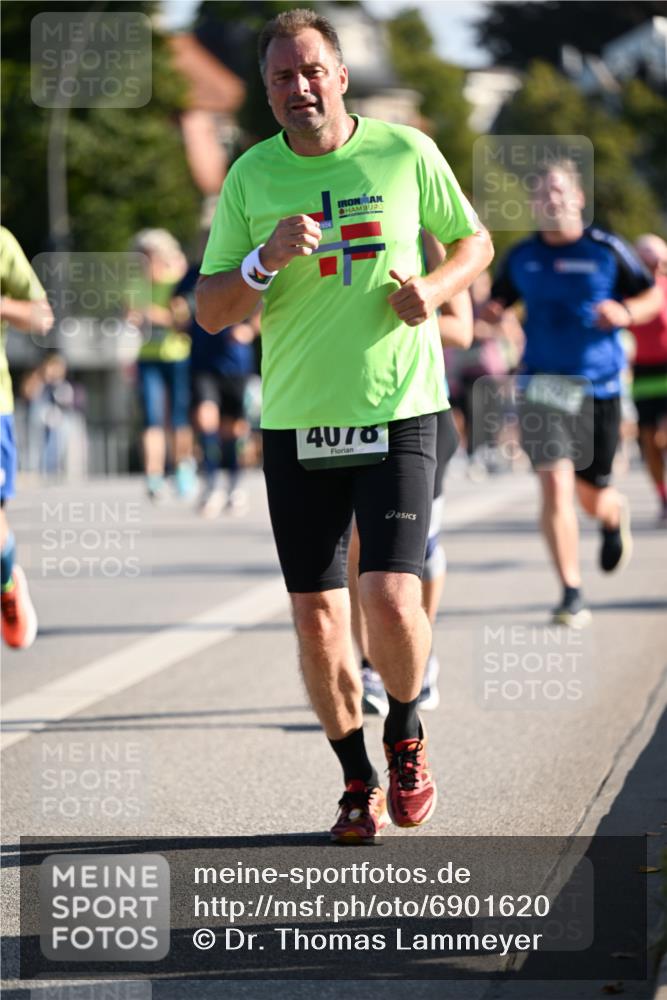 01.09.2024 - BARMER Alsterlauf Dr. Thomas Lammeyer http://msf.ph/oto/6901620 01.09.2024 09:38:55 Laufen 4078 meine-sportfotos.de