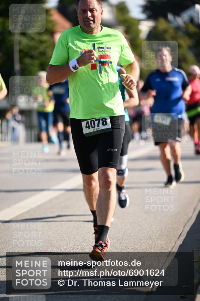 01.09.2024 - BARMER Alsterlauf Dr. Thomas Lammeyer http://msf.ph/oto/6901624 01.09.2024 09:38:55 Laufen 4078 meine-sportfotos.de