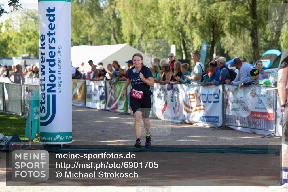 01.09.2024 - 17. Tribühne Triathlon Michael Strokosch http://msf.ph/oto/6901705 01.09.2024 10:59:51 Ziel 264, 1068 meine-sportfotos.de