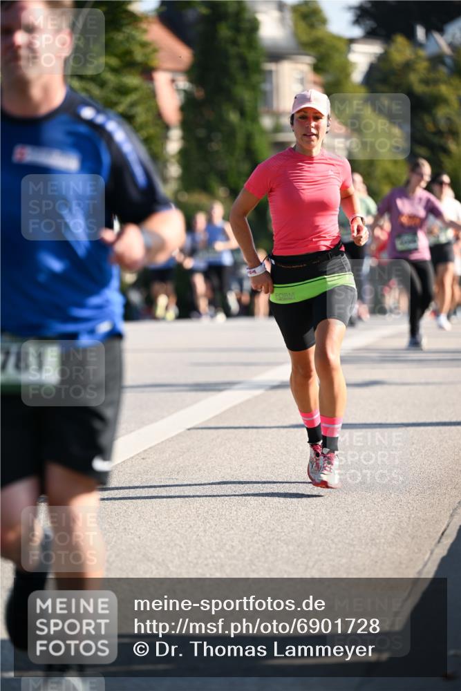 01.09.2024 - BARMER Alsterlauf Dr. Thomas Lammeyer http://msf.ph/oto/6901728 01.09.2024 09:38:58 Laufen 781 meine-sportfotos.de