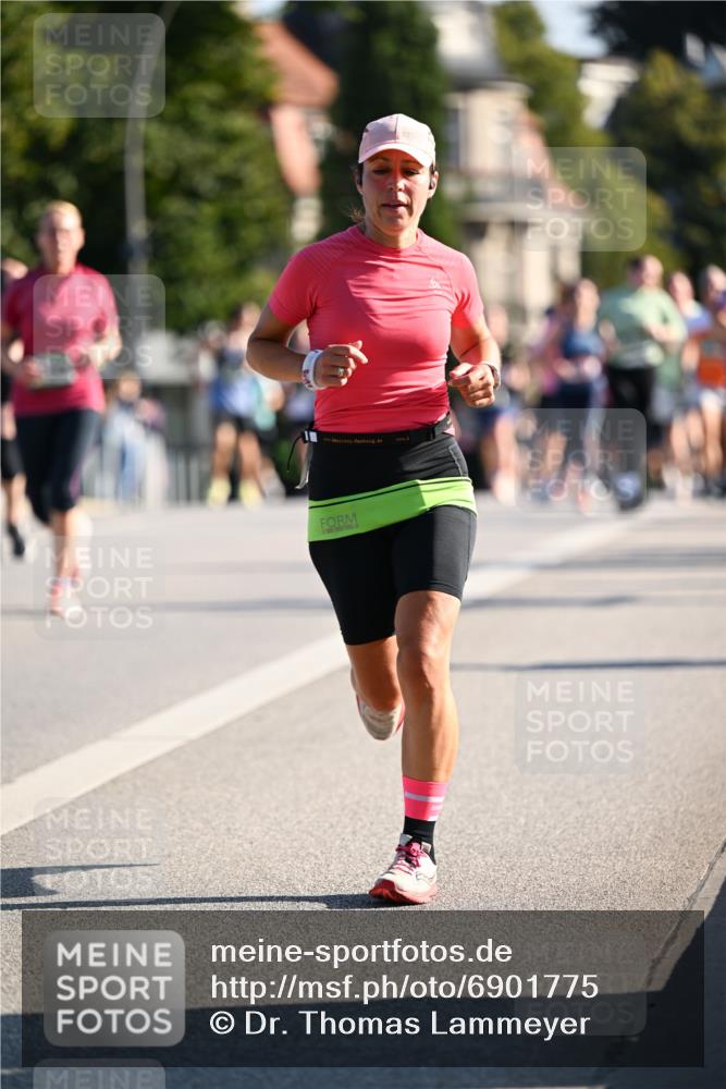 01.09.2024 - BARMER Alsterlauf Dr. Thomas Lammeyer http://msf.ph/oto/6901775 01.09.2024 09:38:59 Laufen  meine-sportfotos.de