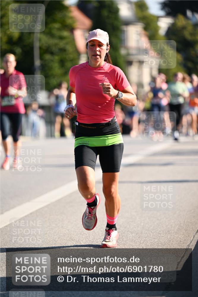 01.09.2024 - BARMER Alsterlauf Dr. Thomas Lammeyer http://msf.ph/oto/6901780 01.09.2024 09:38:59 Laufen  meine-sportfotos.de