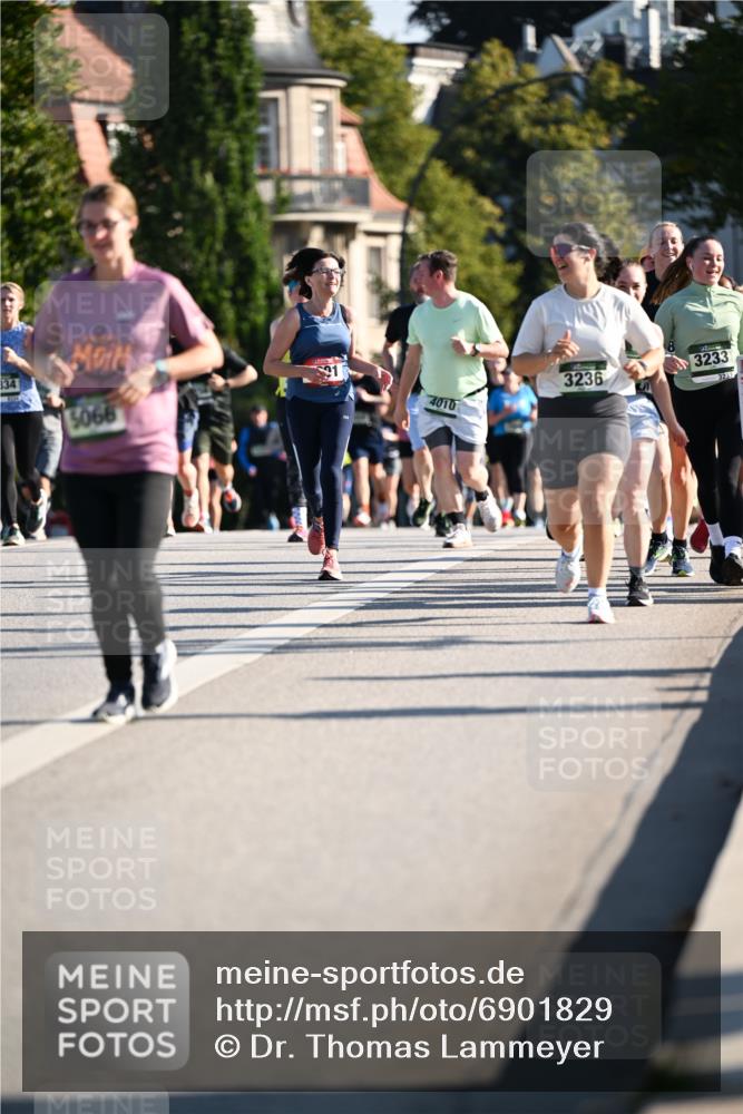 01.09.2024 - BARMER Alsterlauf Dr. Thomas Lammeyer http://msf.ph/oto/6901829 01.09.2024 09:39:02 Laufen 834, 5066, 4010, 3236, 3233, 3233 meine-sportfotos.de