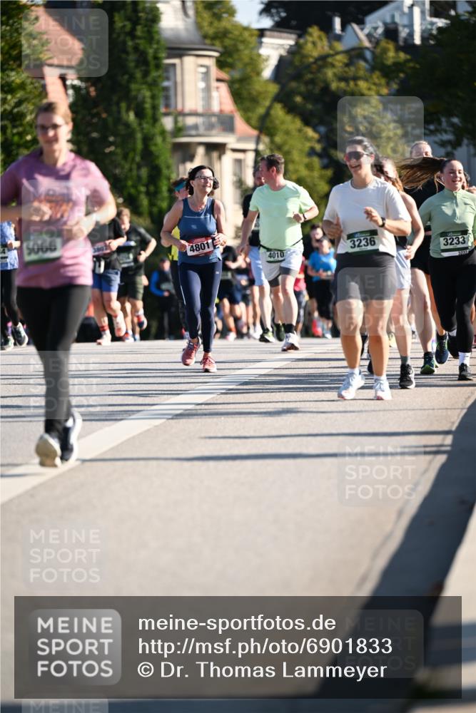 01.09.2024 - BARMER Alsterlauf Dr. Thomas Lammeyer http://msf.ph/oto/6901833 01.09.2024 09:39:02 Laufen 5066, 4801, 4010, 3236, 3233, 3233 meine-sportfotos.de