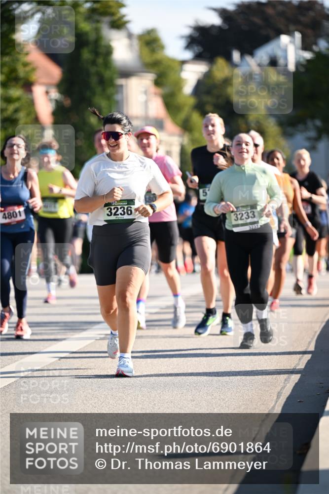 01.09.2024 - BARMER Alsterlauf Dr. Thomas Lammeyer http://msf.ph/oto/6901864 01.09.2024 09:39:04 Laufen 4801, 3236, 3233, 3233 meine-sportfotos.de