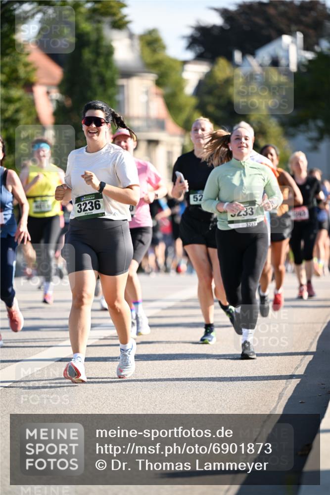 01.09.2024 - BARMER Alsterlauf Dr. Thomas Lammeyer http://msf.ph/oto/6901873 01.09.2024 09:39:05 Laufen 3236, 52, 233, 3233 meine-sportfotos.de
