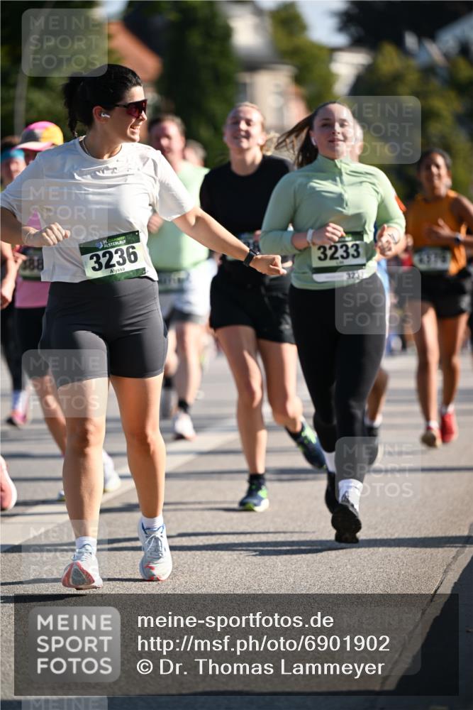 01.09.2024 - BARMER Alsterlauf Dr. Thomas Lammeyer http://msf.ph/oto/6901902 01.09.2024 09:39:06 Laufen 488, 35, 3236, 3233, 3233 meine-sportfotos.de