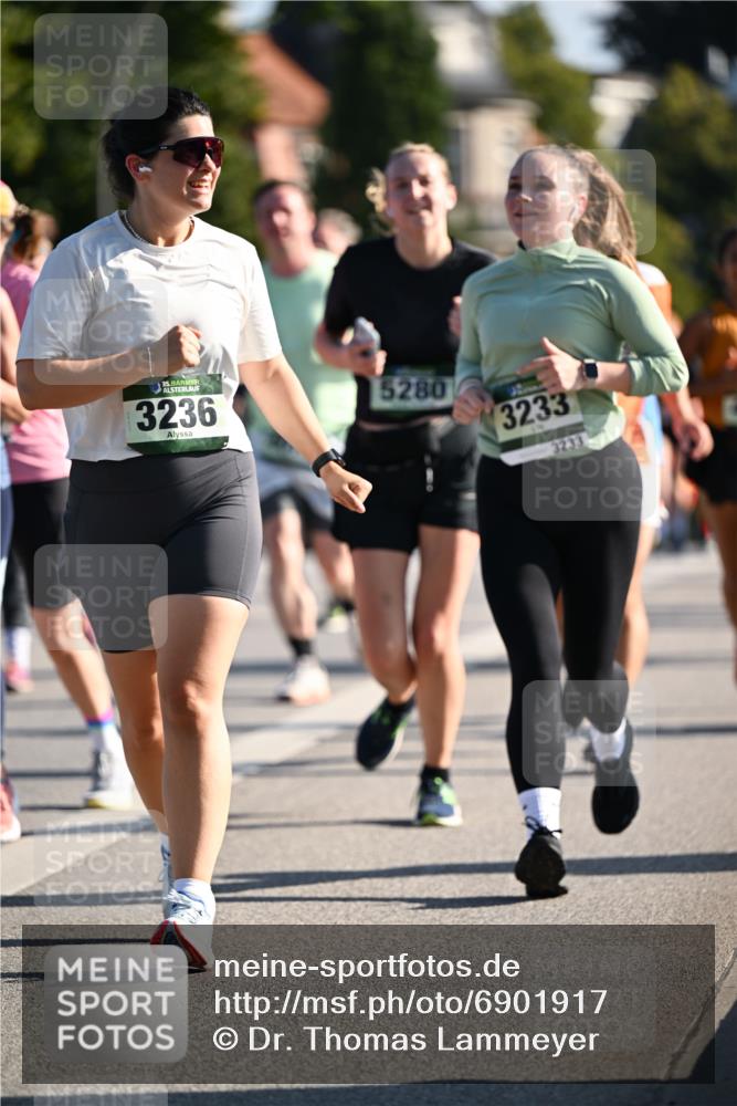 01.09.2024 - BARMER Alsterlauf Dr. Thomas Lammeyer http://msf.ph/oto/6901917 01.09.2024 09:39:07 Laufen 35, 3236, 5280, 3233, 3233 meine-sportfotos.de