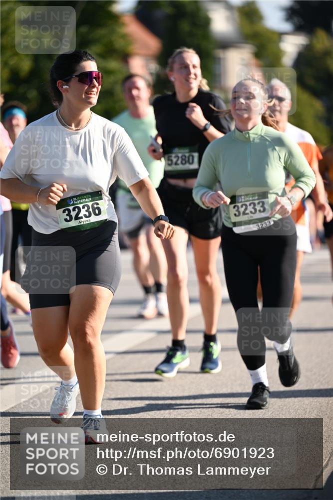 01.09.2024 - BARMER Alsterlauf Dr. Thomas Lammeyer http://msf.ph/oto/6901923 01.09.2024 09:39:07 Laufen 35, 3236, 5280, 3233, 3233 meine-sportfotos.de