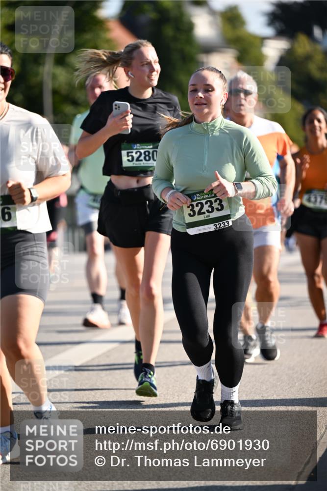 01.09.2024 - BARMER Alsterlauf Dr. Thomas Lammeyer http://msf.ph/oto/6901930 01.09.2024 09:39:07 Laufen 6, 5280, 35, 3233, 3233, 437 meine-sportfotos.de