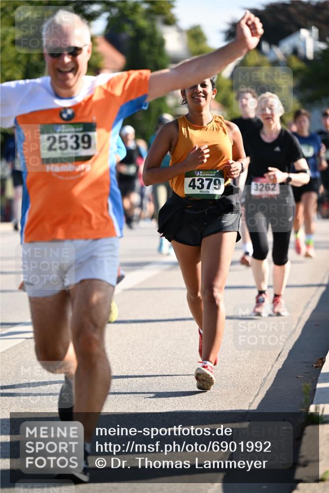 01.09.2024 - BARMER Alsterlauf Dr. Thomas Lammeyer http://msf.ph/oto/6901992 01.09.2024 09:39:09 Laufen 2539, 35, 4379, 3262 meine-sportfotos.de