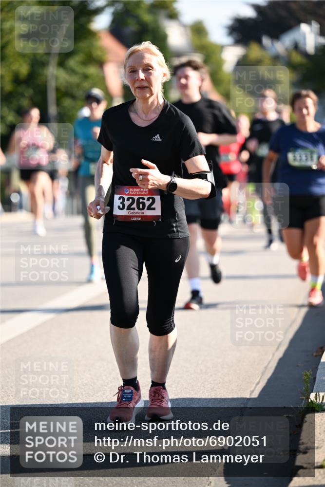 01.09.2024 - BARMER Alsterlauf Dr. Thomas Lammeyer http://msf.ph/oto/6902051 01.09.2024 09:39:12 Laufen 3331, 35, 3262 meine-sportfotos.de