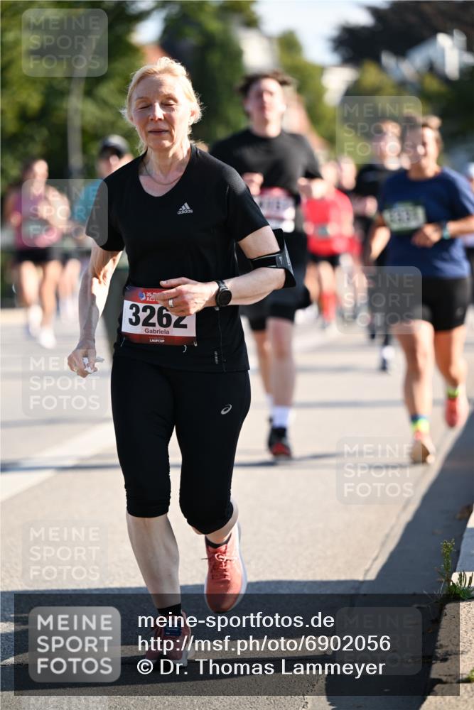 01.09.2024 - BARMER Alsterlauf Dr. Thomas Lammeyer http://msf.ph/oto/6902056 01.09.2024 09:39:12 Laufen 3262 meine-sportfotos.de