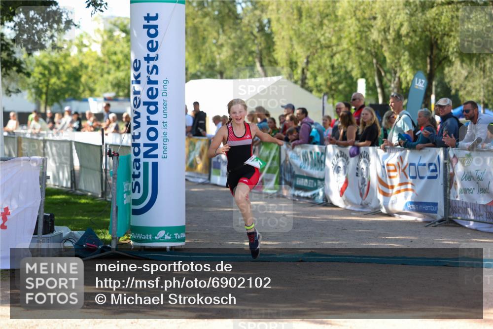 01.09.2024 - 17. Tribühne Triathlon Michael Strokosch http://msf.ph/oto/6902102 01.09.2024 11:00:47 Ziel 181, 1066 meine-sportfotos.de
