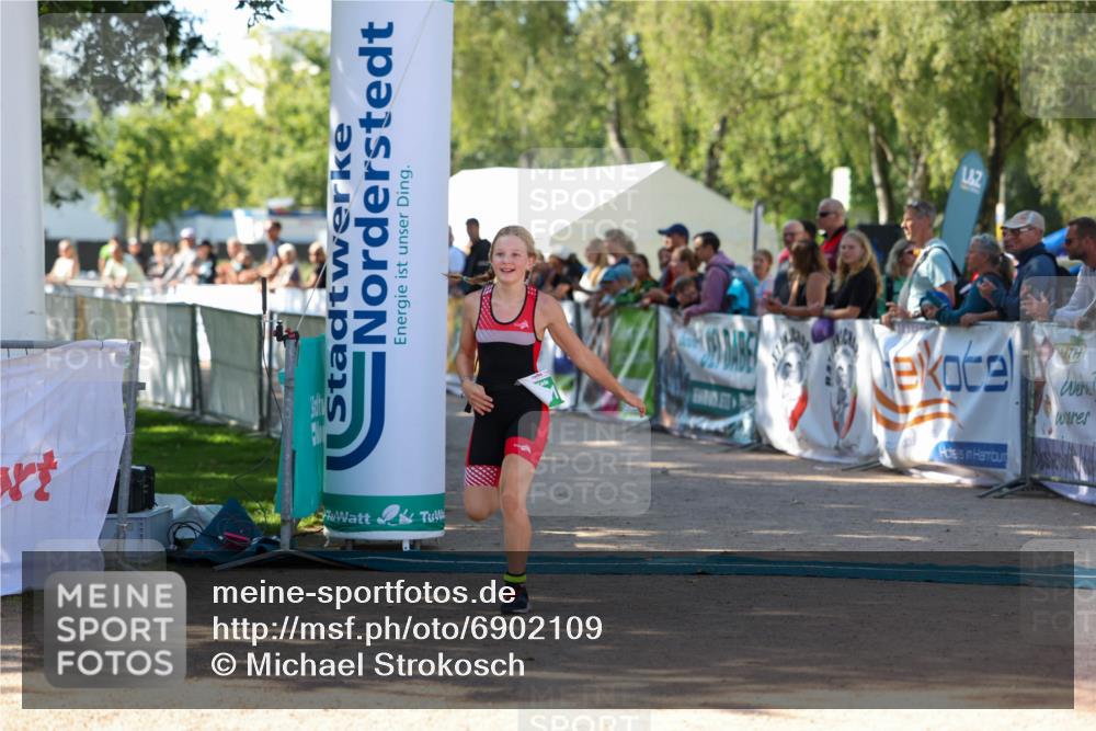 01.09.2024 - 17. Tribühne Triathlon Michael Strokosch http://msf.ph/oto/6902109 01.09.2024 11:00:48 Ziel 181, 1066 meine-sportfotos.de