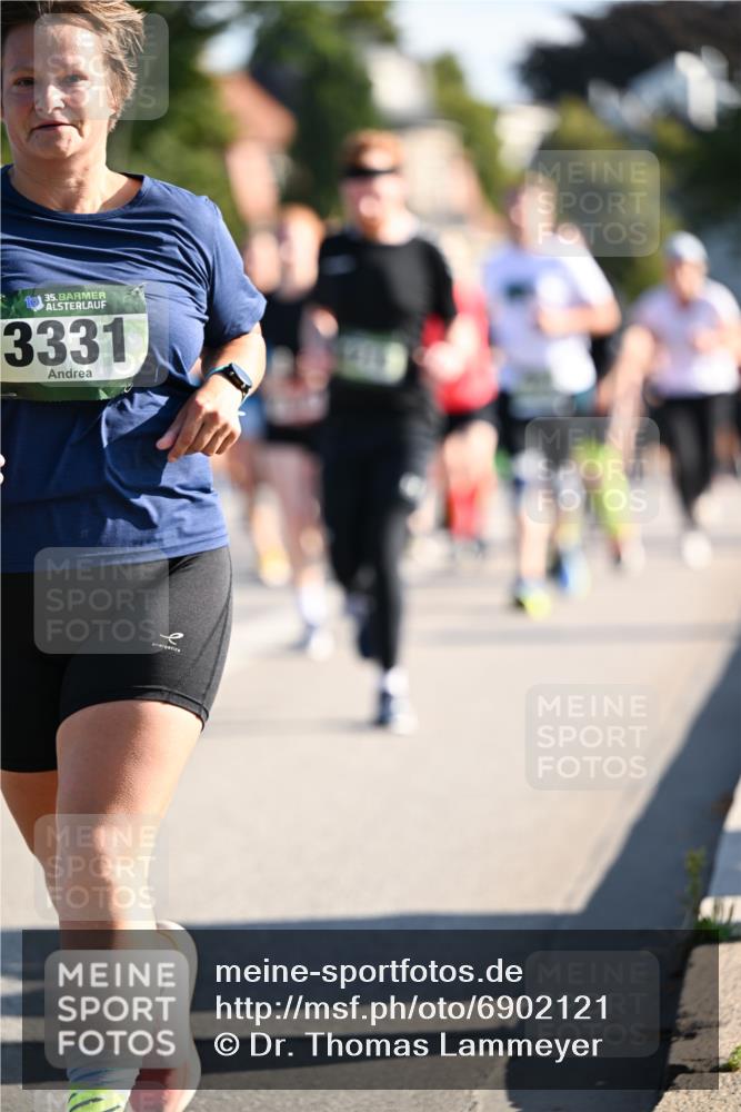 01.09.2024 - BARMER Alsterlauf Dr. Thomas Lammeyer http://msf.ph/oto/6902121 01.09.2024 09:39:14 Laufen 35, 3331 meine-sportfotos.de