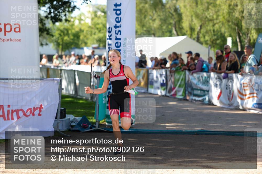 01.09.2024 - 17. Tribühne Triathlon Michael Strokosch http://msf.ph/oto/6902126 01.09.2024 11:00:48 Ziel 181, 1066 meine-sportfotos.de