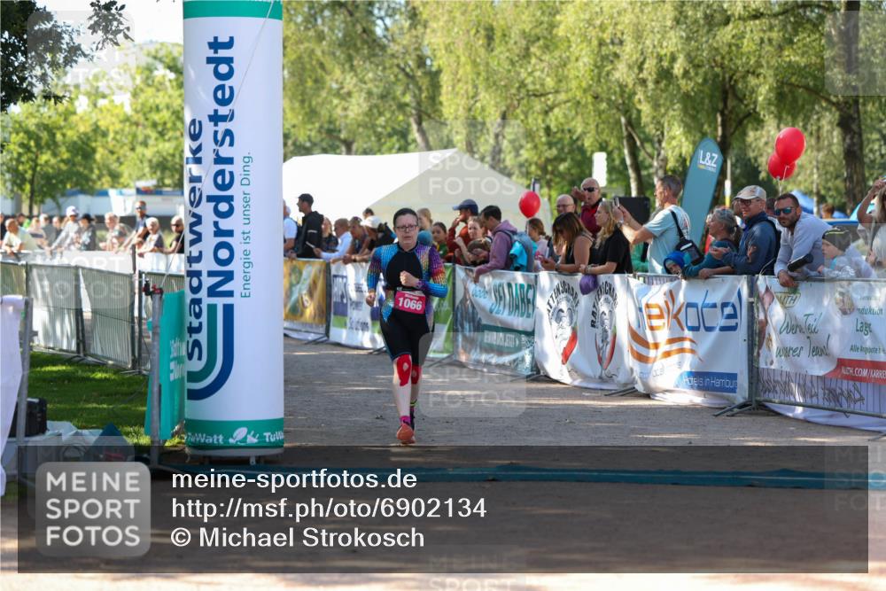 01.09.2024 - 17. Tribühne Triathlon Michael Strokosch http://msf.ph/oto/6902134 01.09.2024 11:00:51 Ziel 181, 1066 meine-sportfotos.de