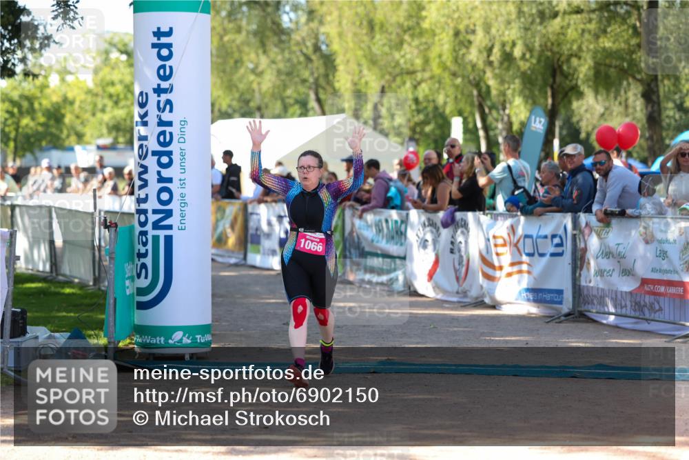 01.09.2024 - 17. Tribühne Triathlon Michael Strokosch http://msf.ph/oto/6902150 01.09.2024 11:00:52 Ziel 181, 1066 meine-sportfotos.de